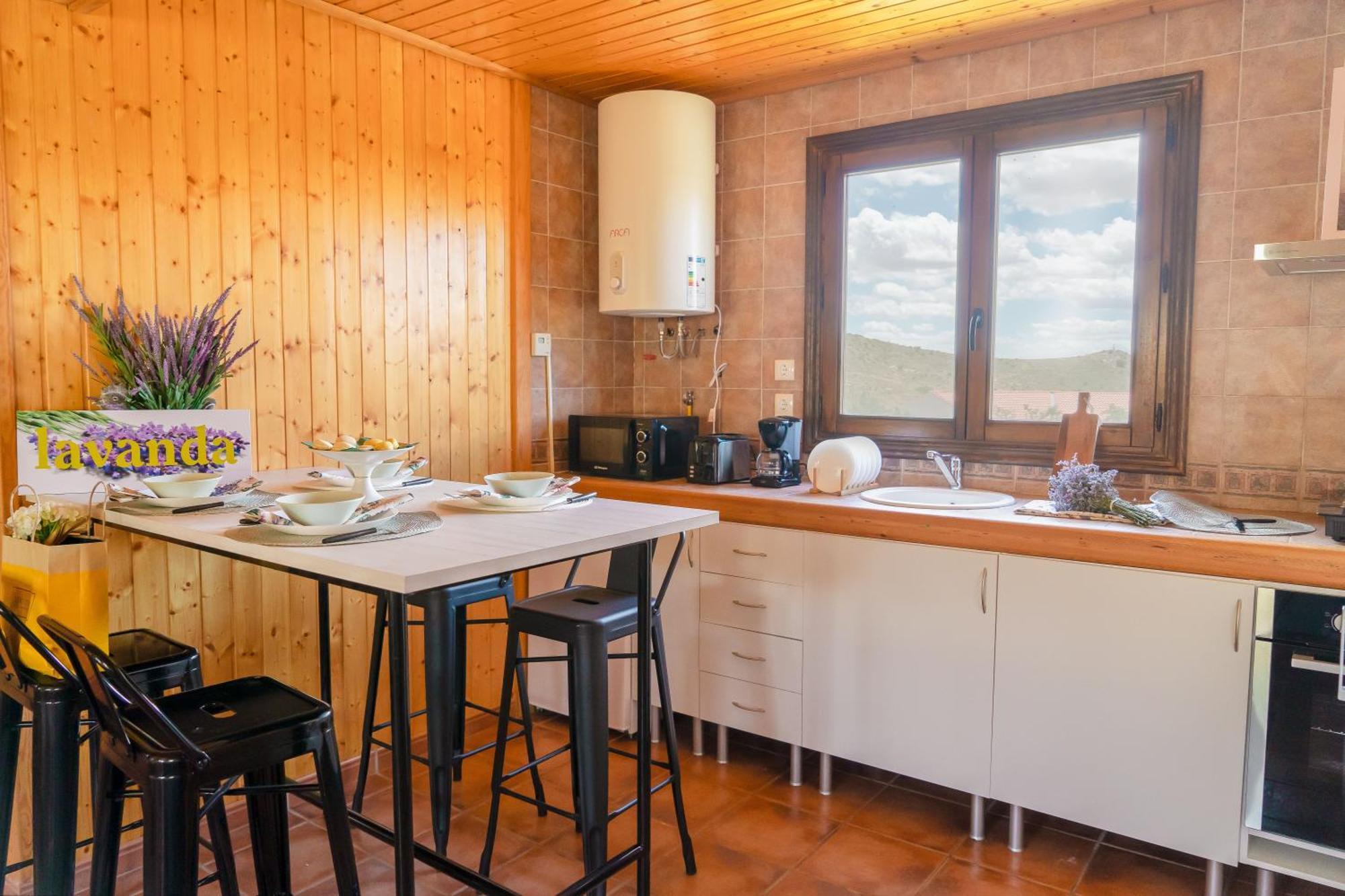 Aldea Los Odres - Cabanas De Madera De 1ª Con Piscina Privada Y Bbq En La Puerta Moratalla  Room photo